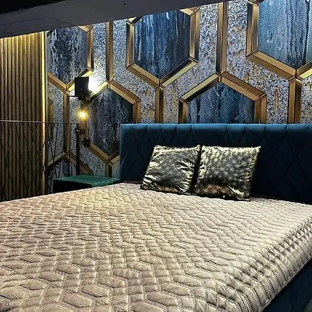 Lux 114 *